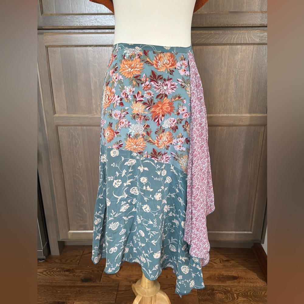 ODILLE 💯% Silk Skirt - Picture 7 of 11